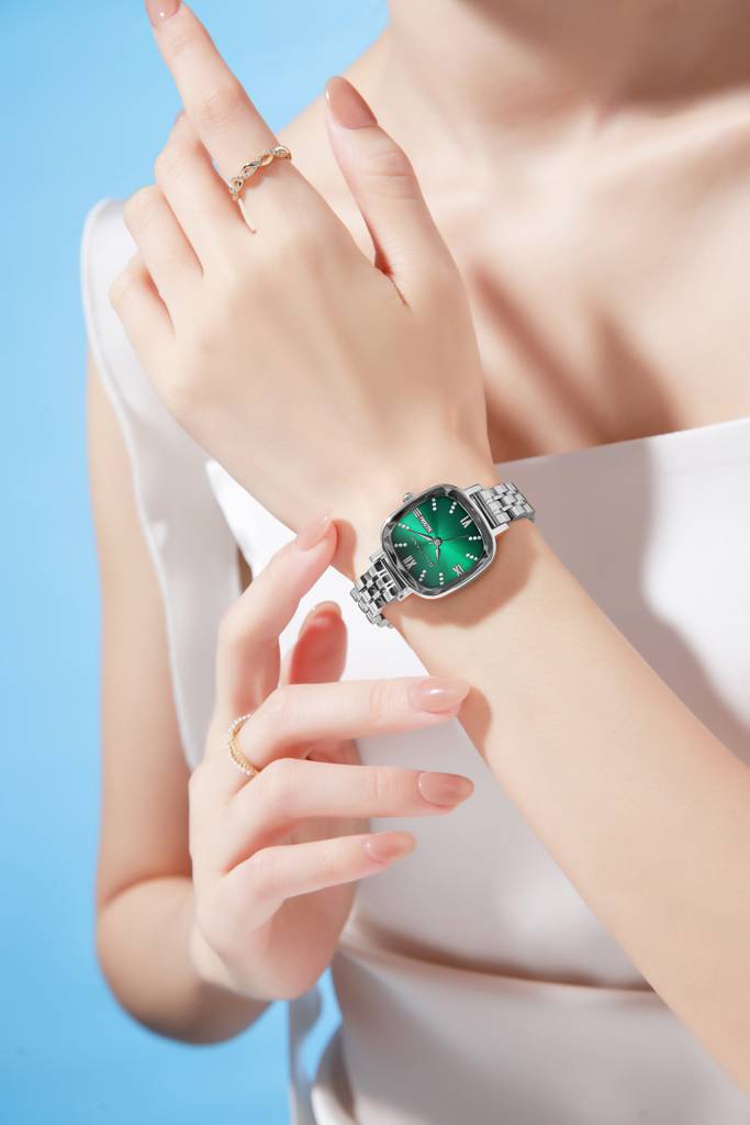 Giordano Elegant Square Rose Gold Watch For Women Â Crystal & Roman Hour Markers, Day-Date Display, Stainless  : GZ-60097-99