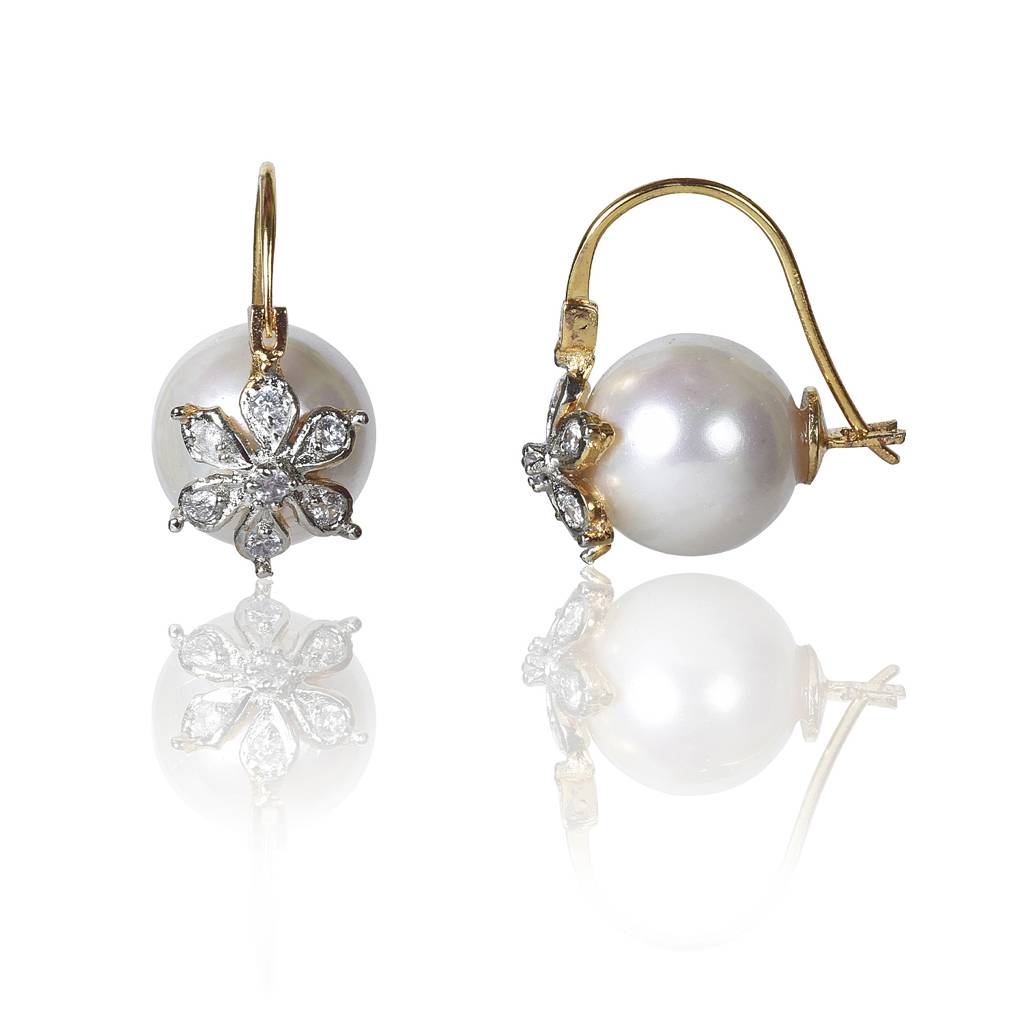 Flower Pearl Earring