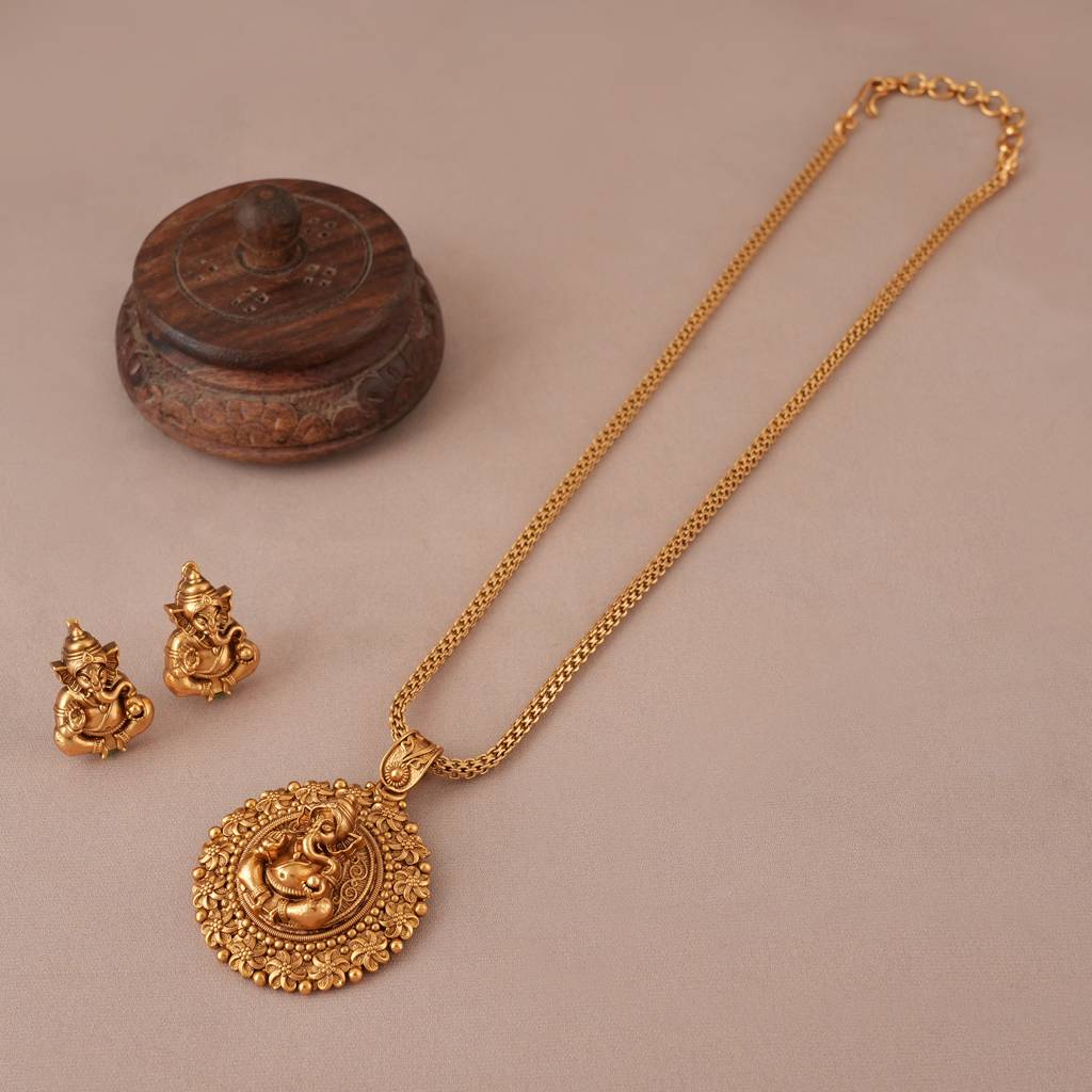 Amazing Antique Gold Plated Lord Ganesha Pendant Set I Temple Jewellery : SJ381