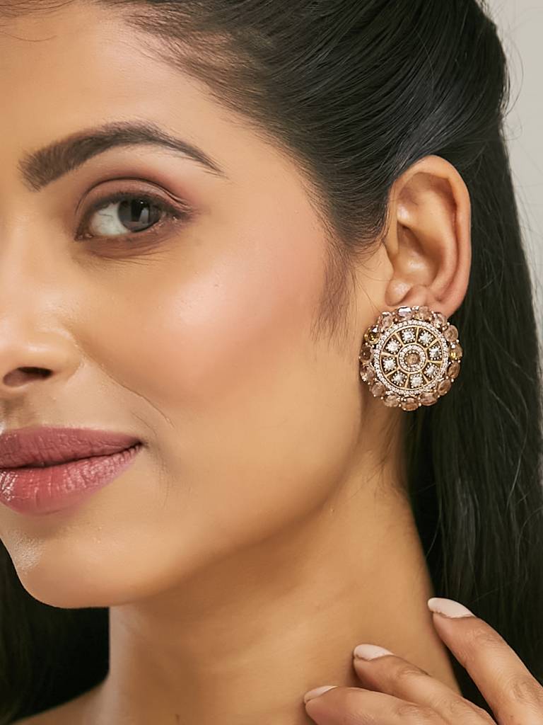 Vintage-Inspired Round Crystal Stud Earrings With Smoky Accents : YI24A0205E