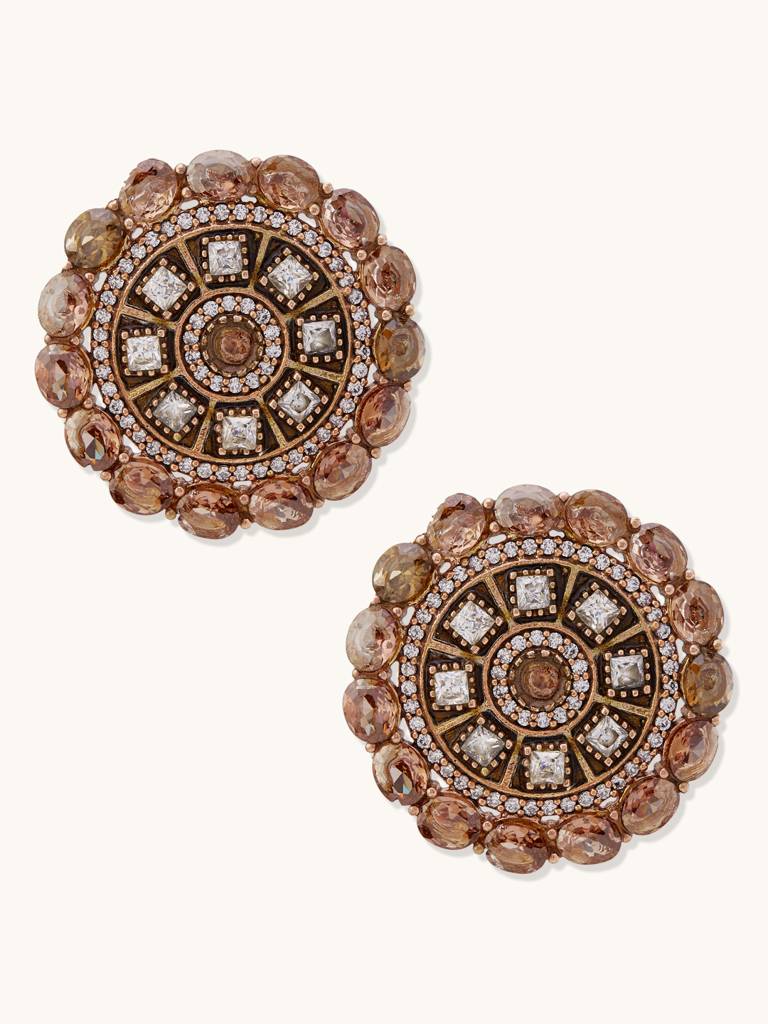 Vintage-Inspired Round Crystal Stud Earrings With Smoky Accents : YI24A0205E