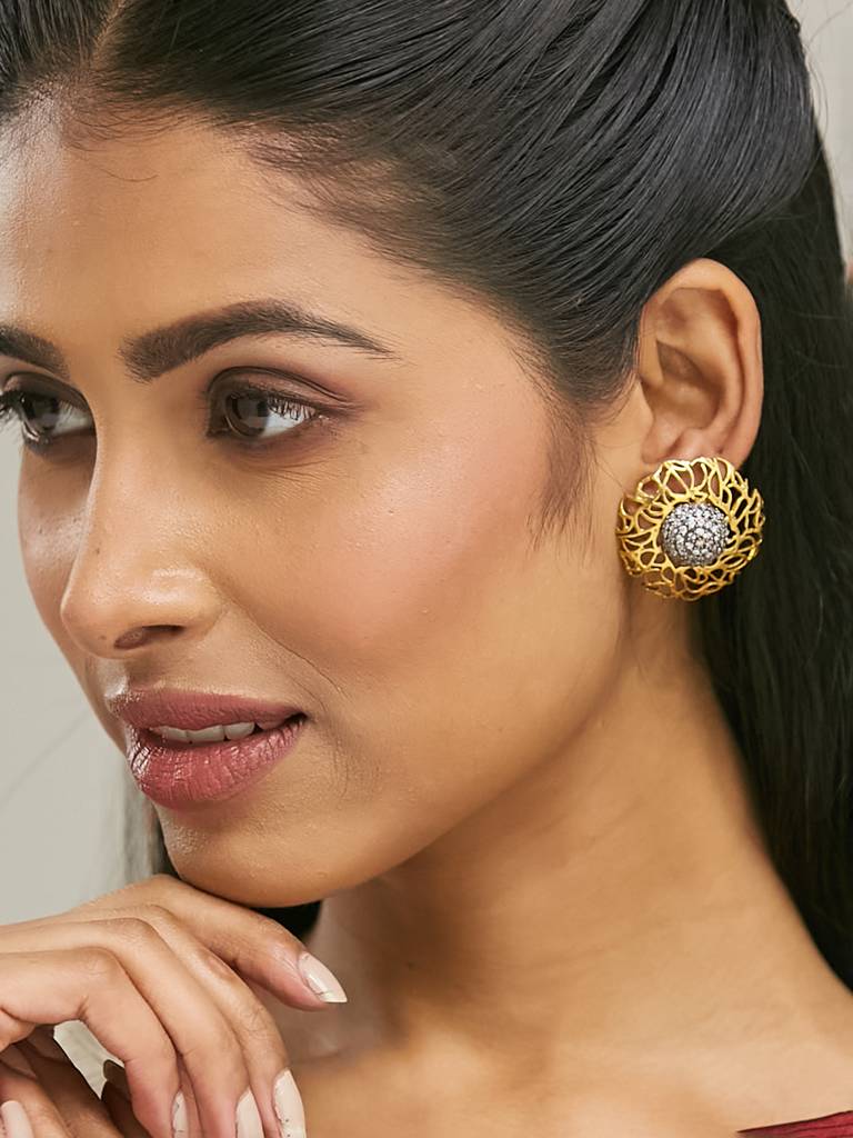 Elegant Gold Filigree Earrings With Crystal Accents : YI24A0196E