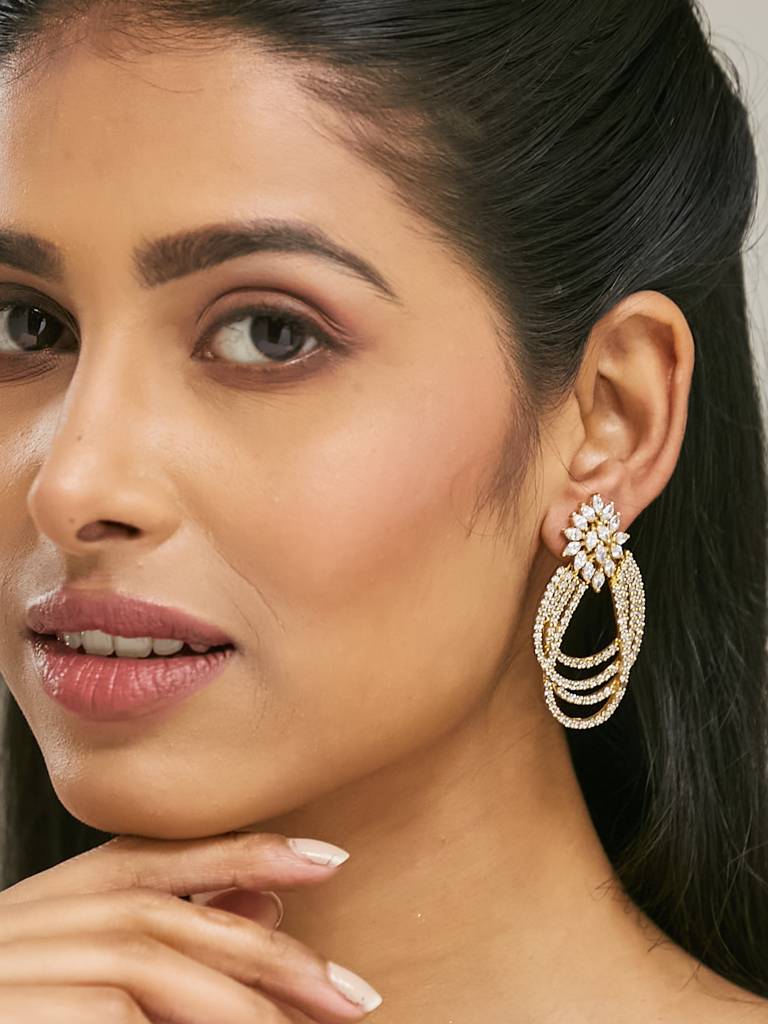 Elegant Gold-Plated Teardrop Crystal Statement Earrings : YI24A0202E