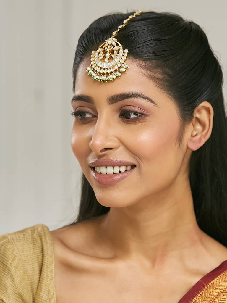 22K Gold Plated Kundan Maang Tikka With Green Bead Accents : YI24A0213H