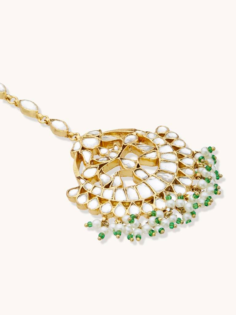 22K Gold Plated Kundan Maang Tikka With Green Bead Accents : YI24A0213H