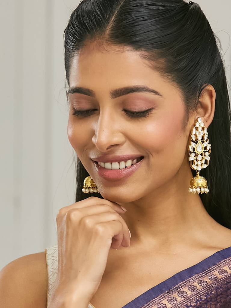 Elegant Gold-Plated Kundan Pearl Drop Earrings : YI24A0185E