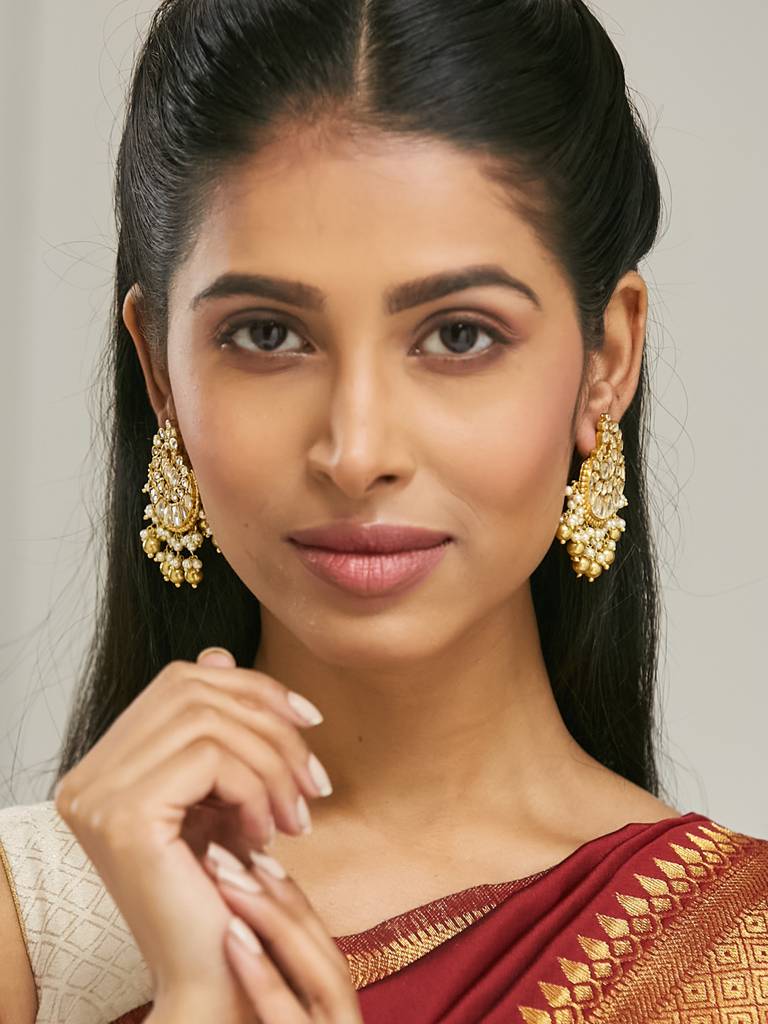 Elegant Gold-Plated Kundan Earrings With Pearl Accents : YI24A0177E