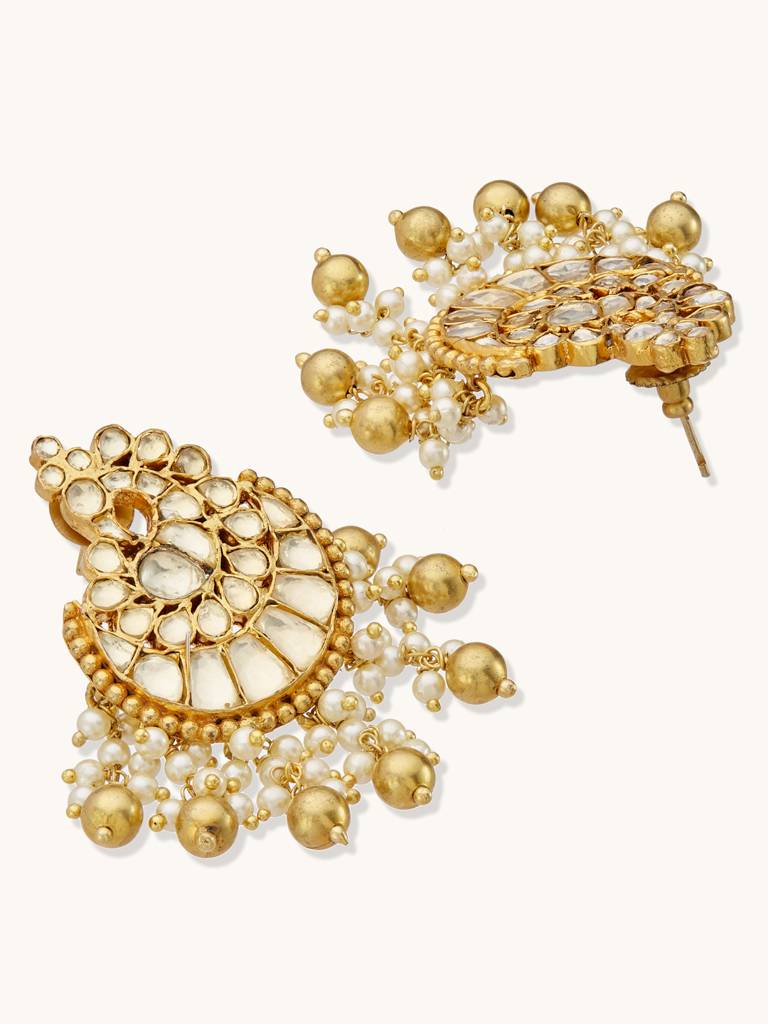 Elegant Gold-Plated Kundan Earrings With Pearl Accents : YI24A0177E