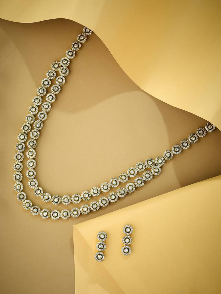 Elegant Gold-Tone Necklace And Earring Set With Crystal Accents : YI24A0219N