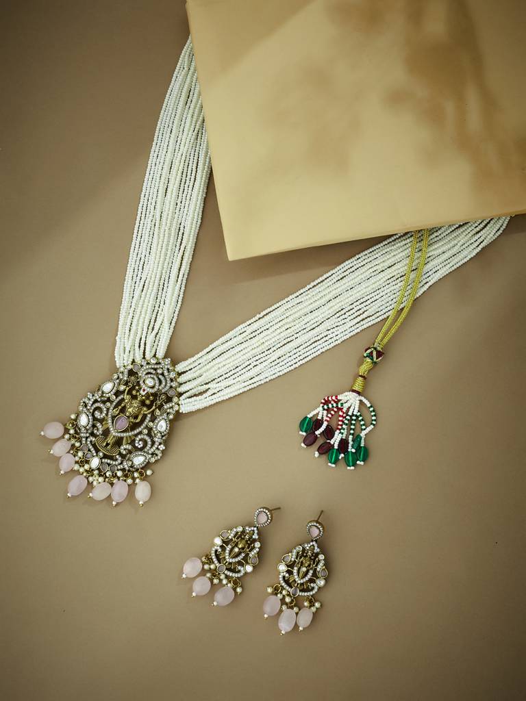 Elegant Pearl And Gold-Plated Necklace Set With Earrings : YI24A0234N