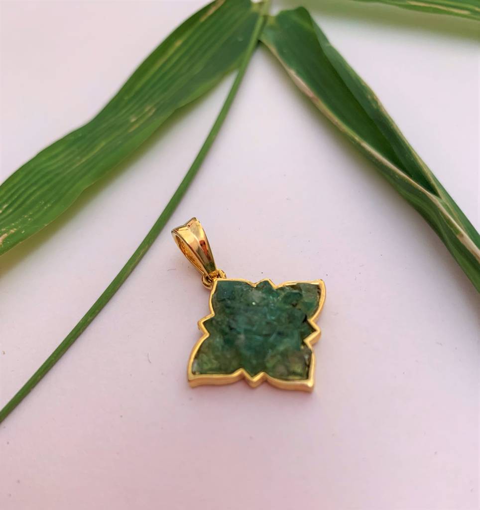 Natural Emerald Gemstone Pendant : NH-PDT-07-EM