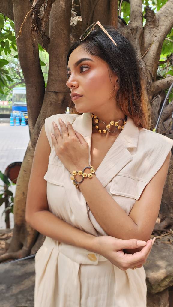 Coral Shell Bracelet : OY-3001