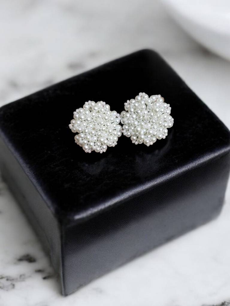 Premium Everyday Studs Made In 3 Days : CRY-OWP-STBS-ONE-208