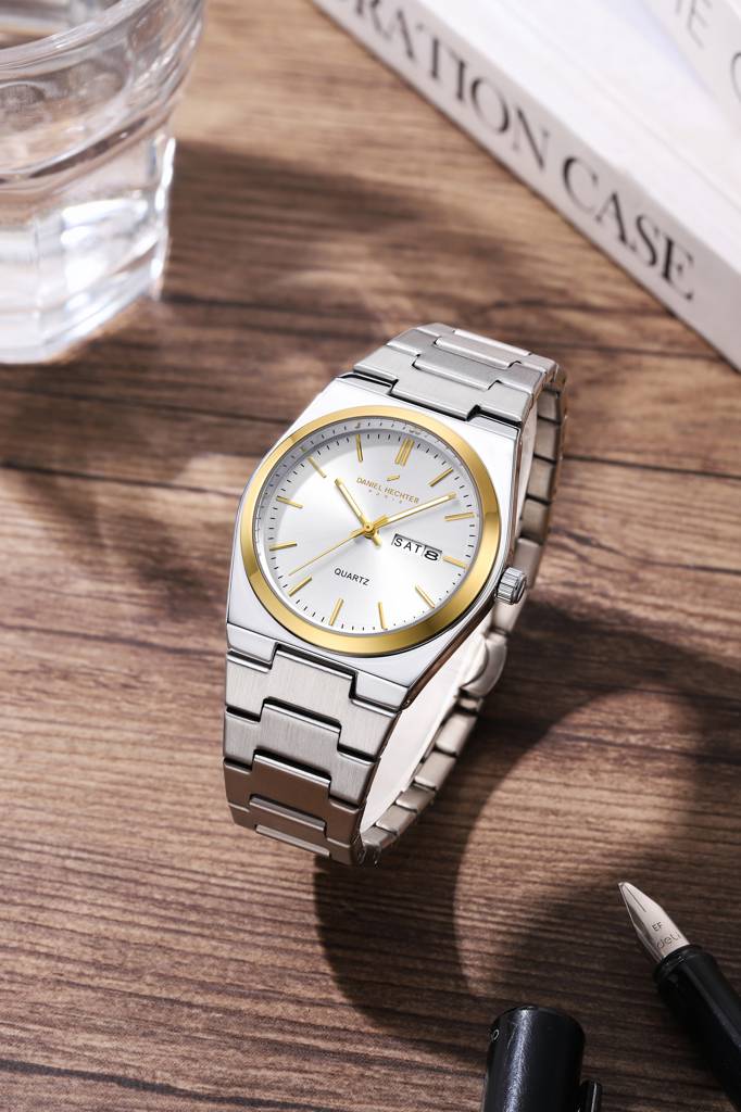 Daniel Hechter Paris Avenue Hoche Collection Modern Analog Watch For Men With Round Dial And Stainless Steel Band : DHM1004-44