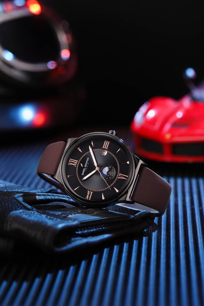 Daniel Hechter Paris Round Dial Watch For Men With Roman Indices, Stylish Silicone Strap, Water Resistant & Quart : DHM1012-03