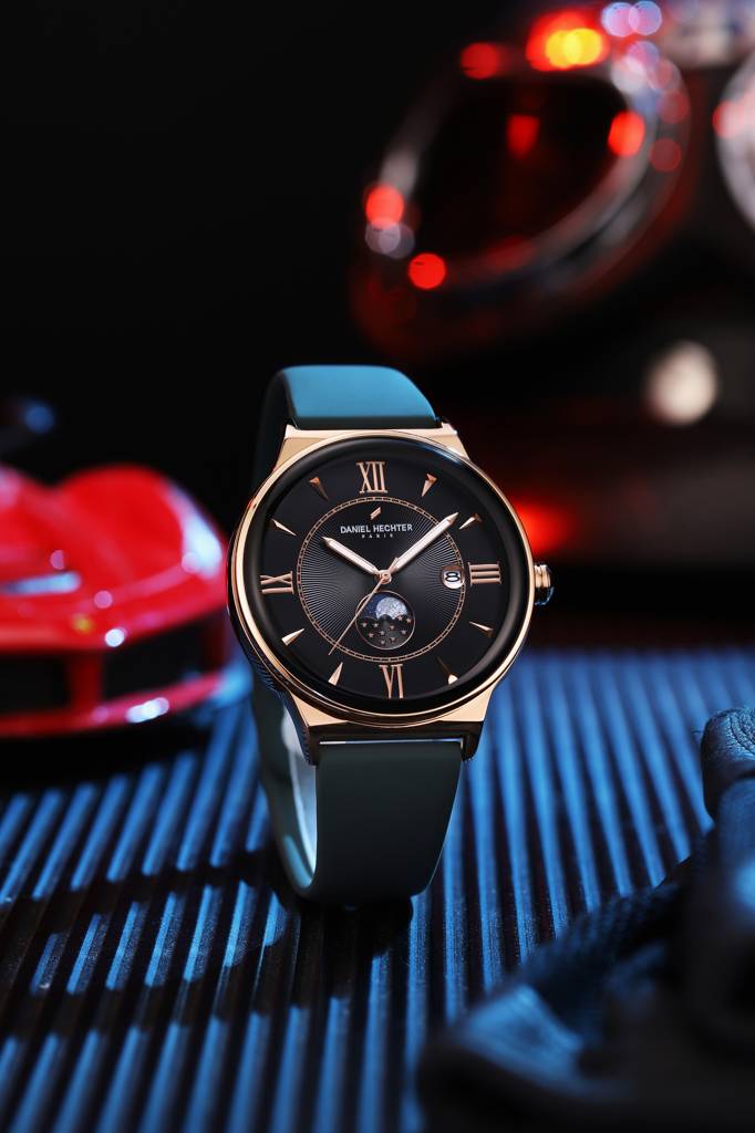 Daniel Hechter Paris Round Dial Watch For Men With Roman Indices, Stylish Silicone Strap, Water Resistant & Quart : DHM1012-02