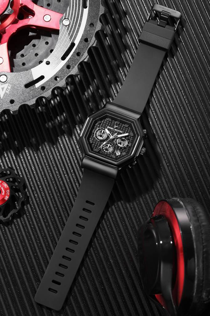 Daniel Hechter Paris Daumesnil Collection Analog Watch For Men Hexagonal Chronograph Watch Black Textured Dial, M : DHM1018-01