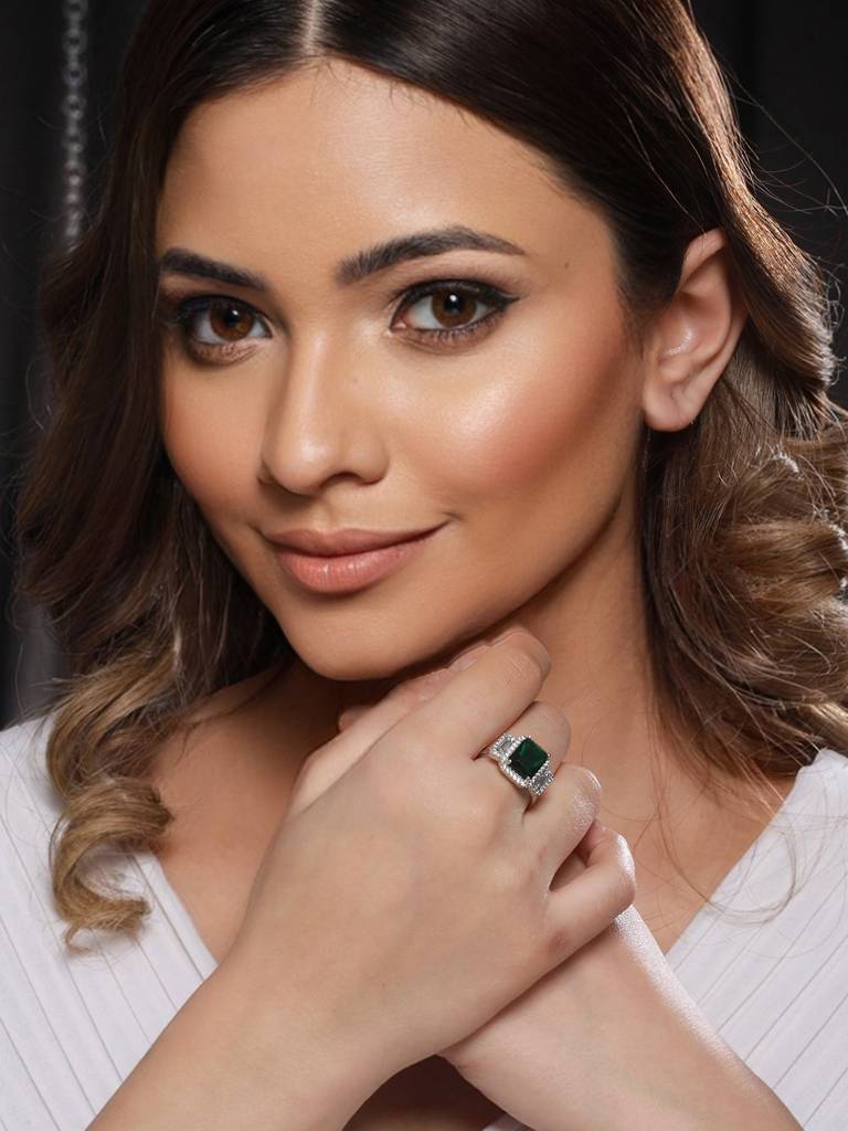 Silver Plated Green Ad Embellished Minimal Engagement Ring : SJRG2111
