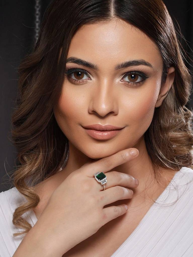 Silver Plated Green Ad Embellished Minimal Engagement Ring : SJRG2111