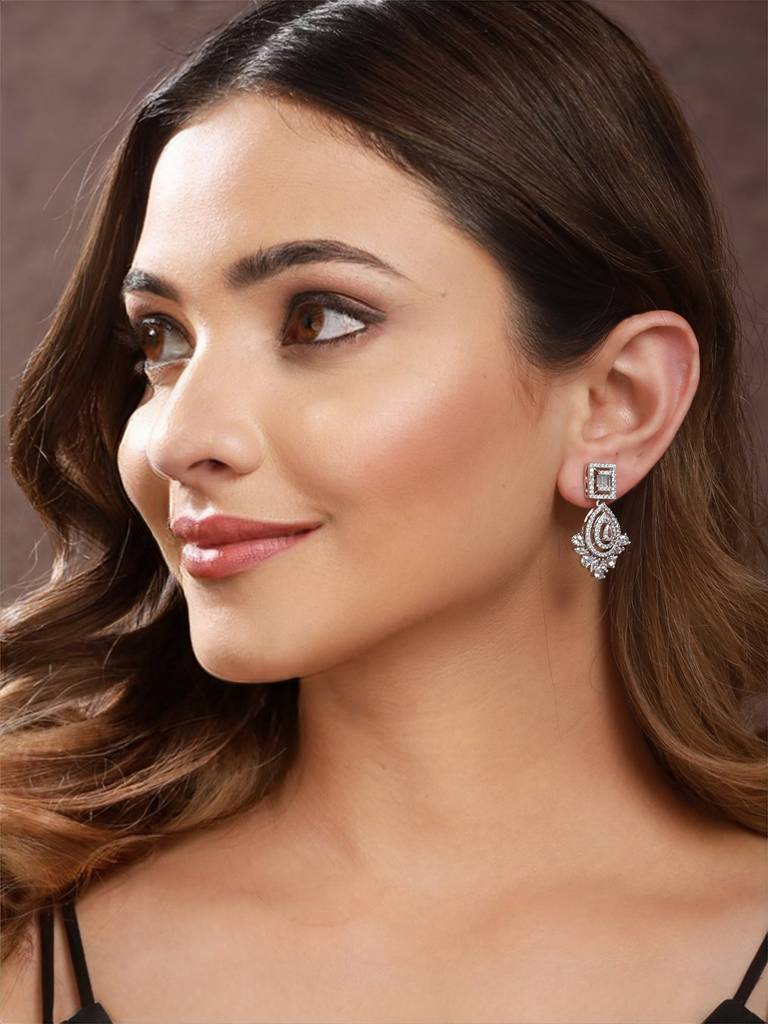 Silver Toned Cz Studded Minimal Chandbali Earrings : SJER2158