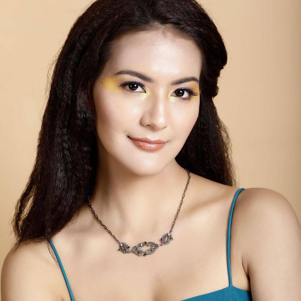 Textured Motif Necklace