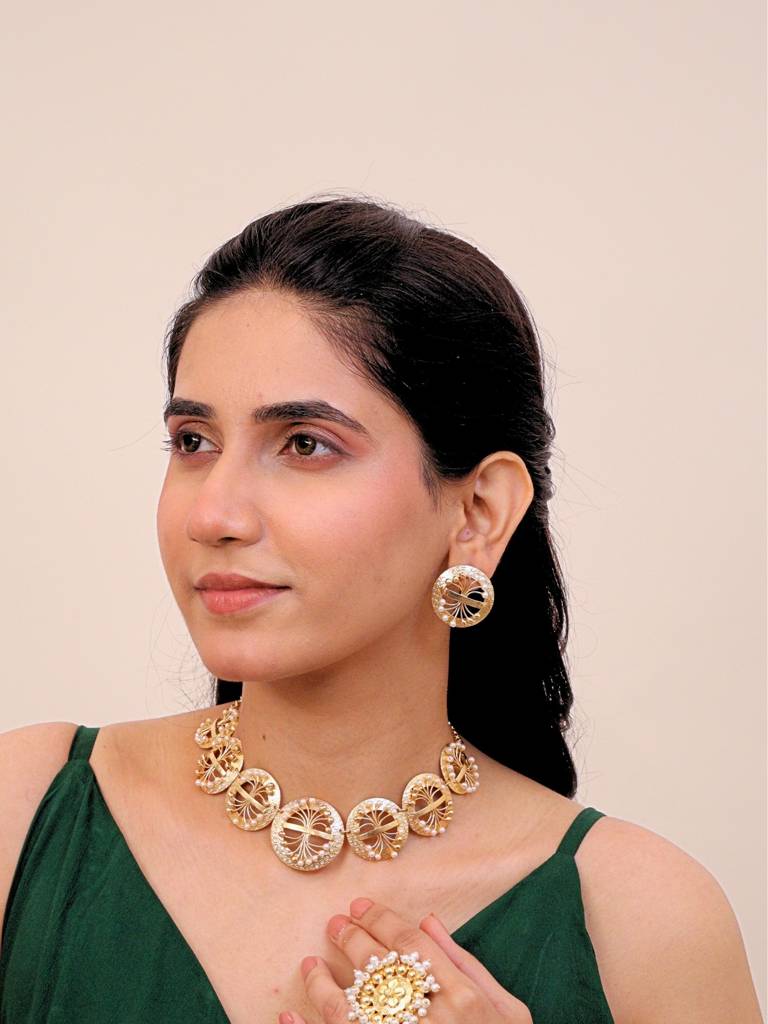 Husnara Floral Pearl Choker For Women Brass 18K Gold Plated Handmade : BJV016