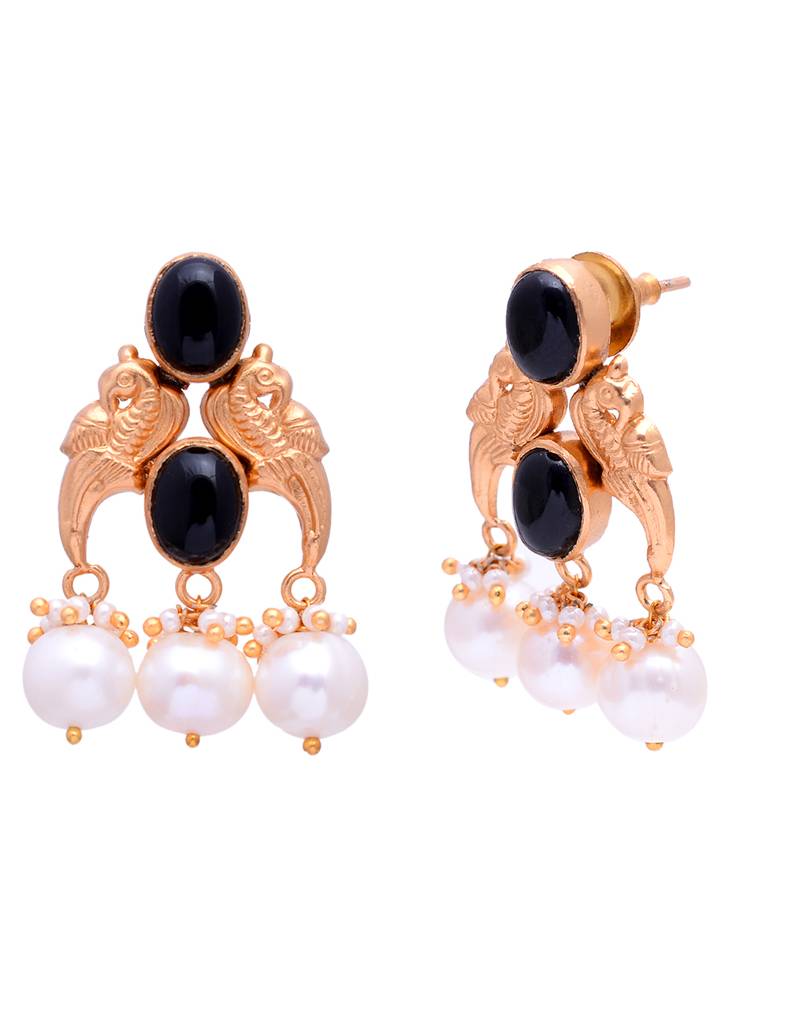925 Sterling Stud With 24K Gold Plated And Black Onex Stoneand Fresh Water Pearls : 2233