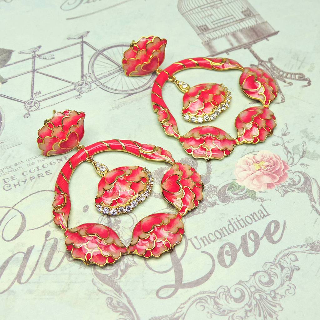 Royal Blossom Strawberry Showstopper : 6113ER