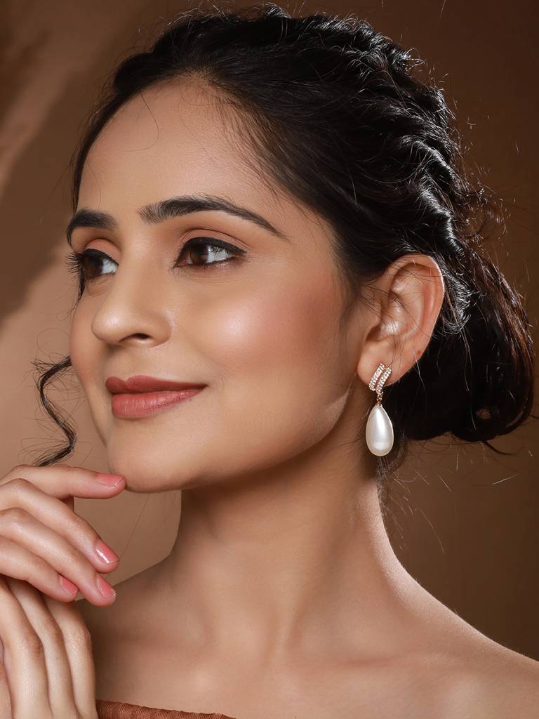 Gold Plated Tear Drop Pearl Studded Luxe  Minimal Drop Earrings : SJER2299