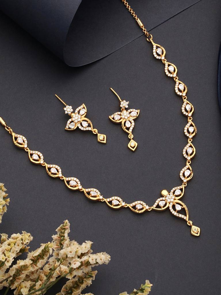 Gold Plated Ad Studded Floral Pendant Minimal Jewellery Set Gold
