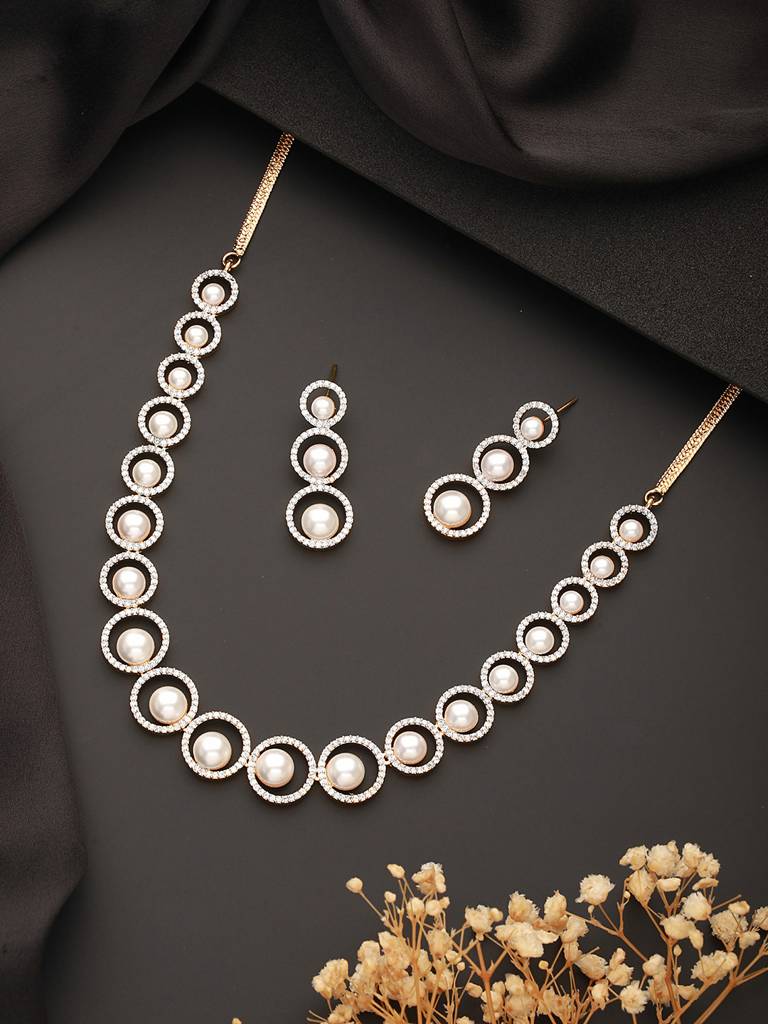 Gold Toned Pearl Beaded Designer Minimal Necklace Jewellery Set : SJNK2418