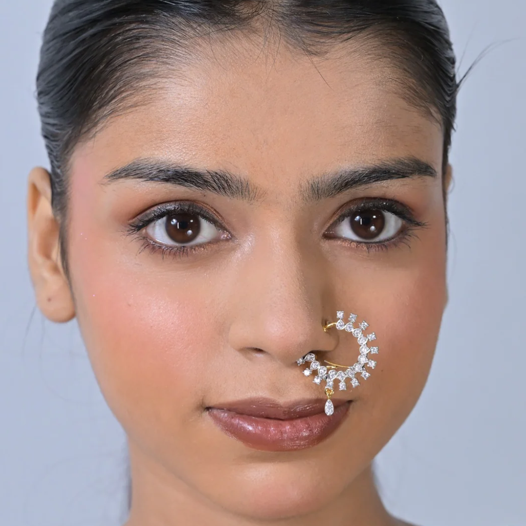 Apsara Diamond Small Circle Silver Nosering : NR0017