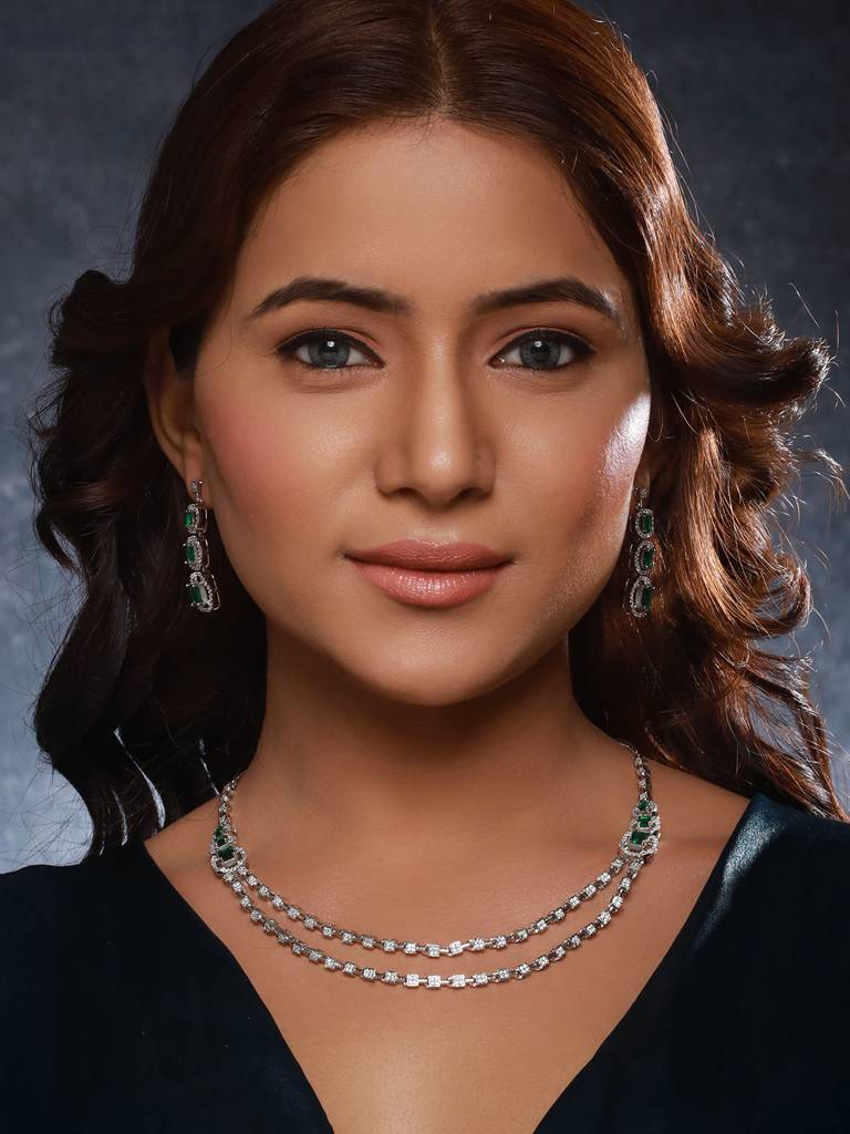 Silver Plated Green Zircon Studded Double 2 Lined Bridal Luxe Jewellery Set : SJNK2453