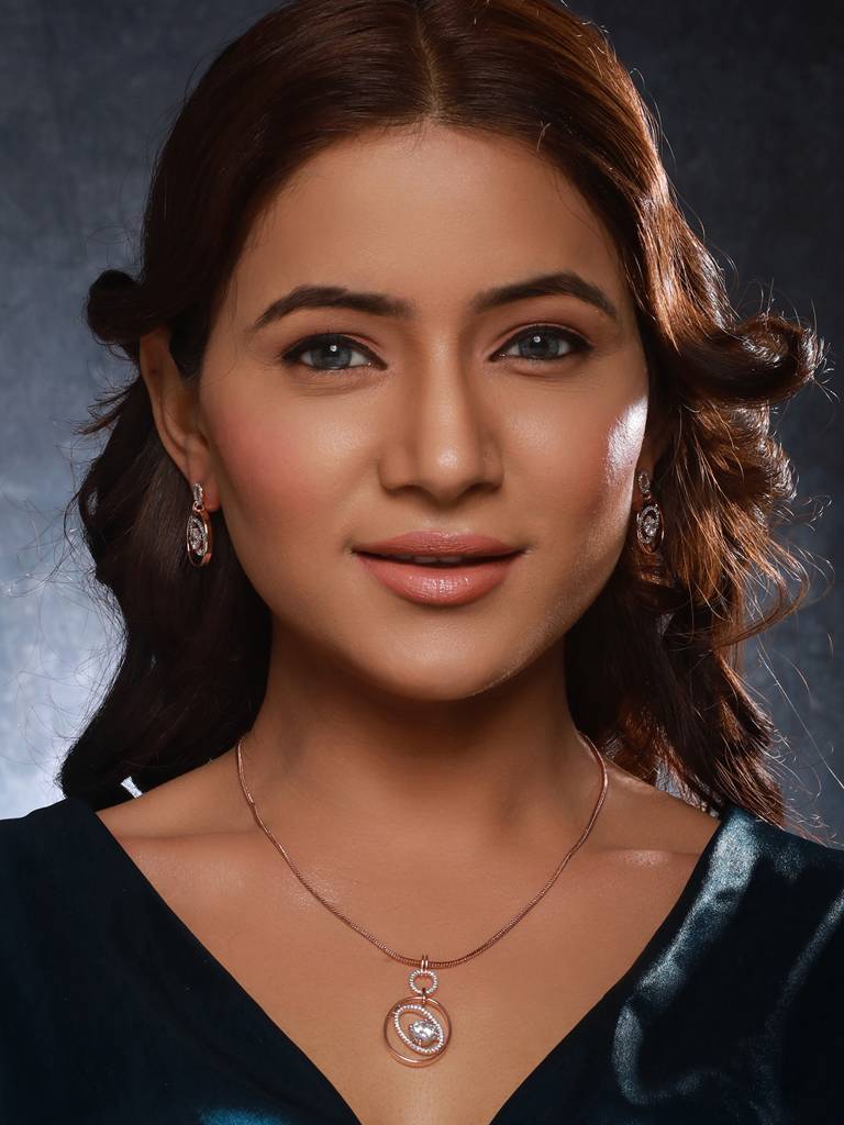 Rose Gold Plated Zircon Studded Solitaire Minimal Pendant Necklace Jewellery Set : SJLK2454