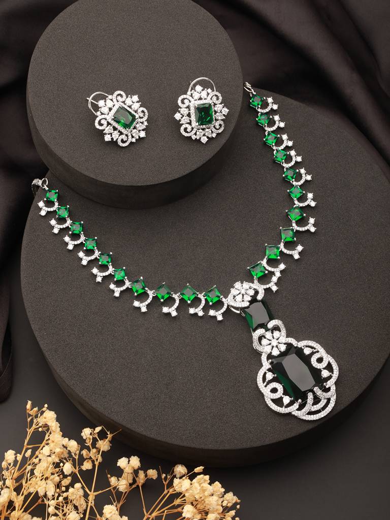 Silver Plated Emarald Green Cz Studded Designer Luxe Pendant Jewellery Set : SJNK2480