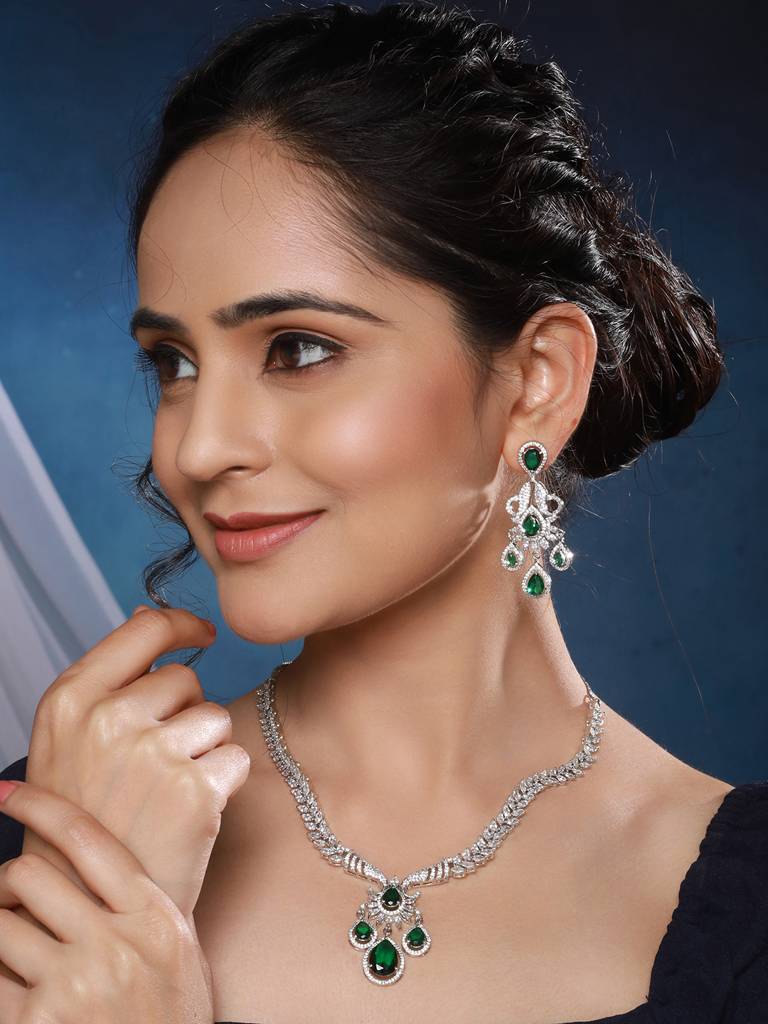 Silver Plated Emerald Green Ad Studded Luxe Designer Floral Pendant Jewellery Set : SJNK2486