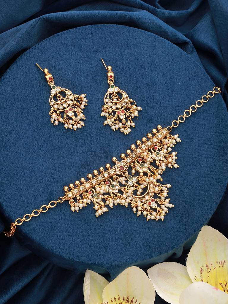 Gold Plated Kemp Stones Pearl Beaded Chandbali Pendant Style Choker Jewellery Set : SJNK2499
