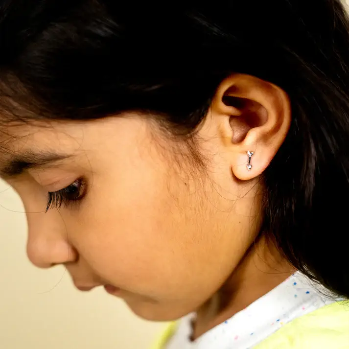 Mini Mivraa-Arrow Earrings : E1669