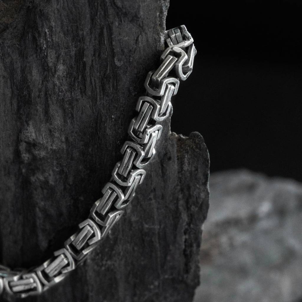 Silver Loose Luxe Bracelet : ZV-BRC-LUX-005