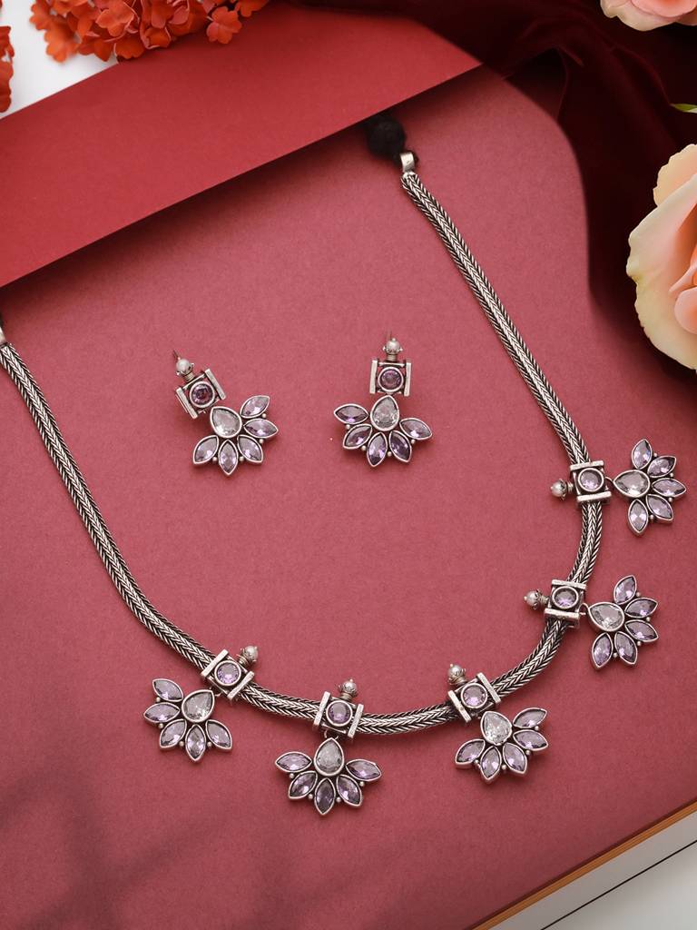 Silver Oxidised Finish Stone Studded Flower Motif Collar Necklace Jewellery Set : SJNK2574