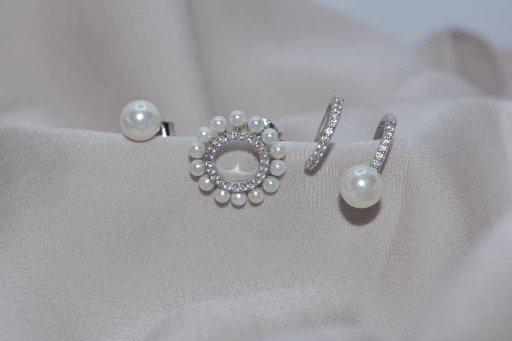 Pearl Harmony Earrings : 257