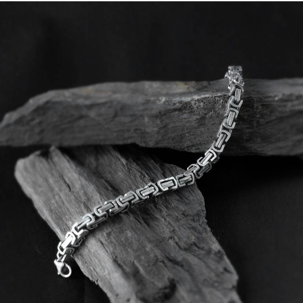 Silver Loose Luxe Bracelet : ZV-BRC-LUX-005