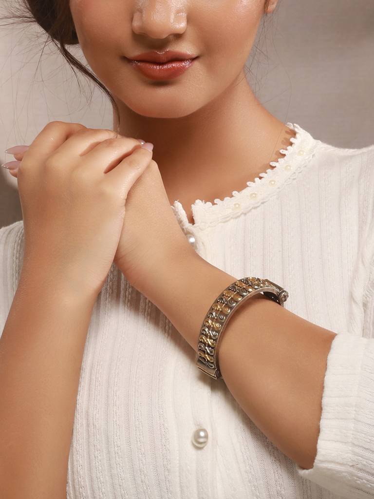 Silver Oxidised Dual Toned Filigree Openable Kada Bangle Bracelet : SJBR2600