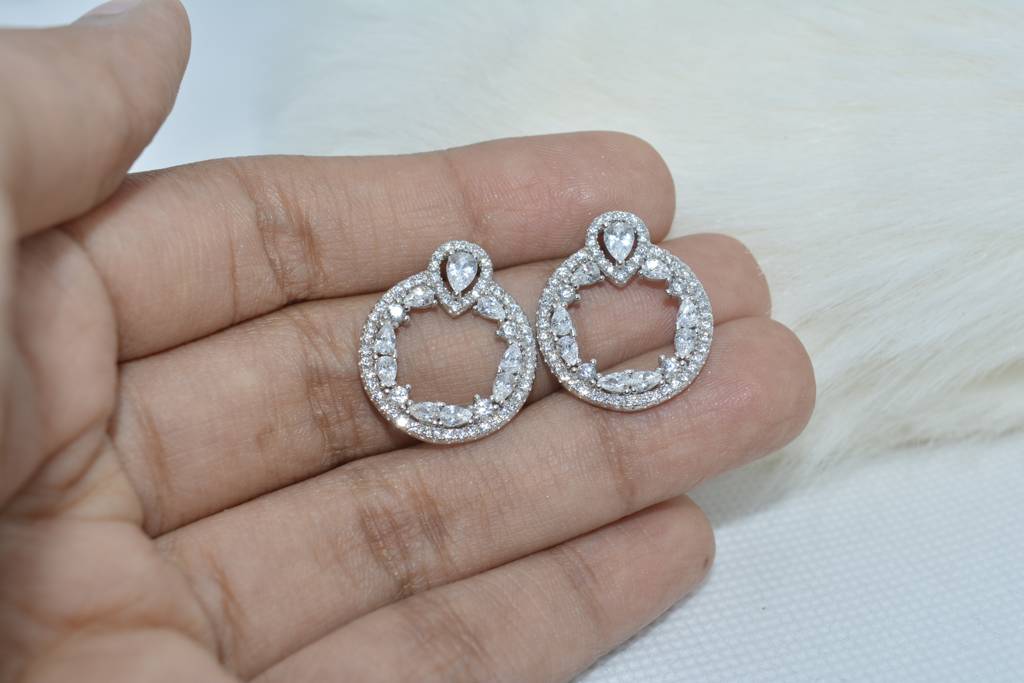 Dazzling Gemstone Hoop Earrings : 260