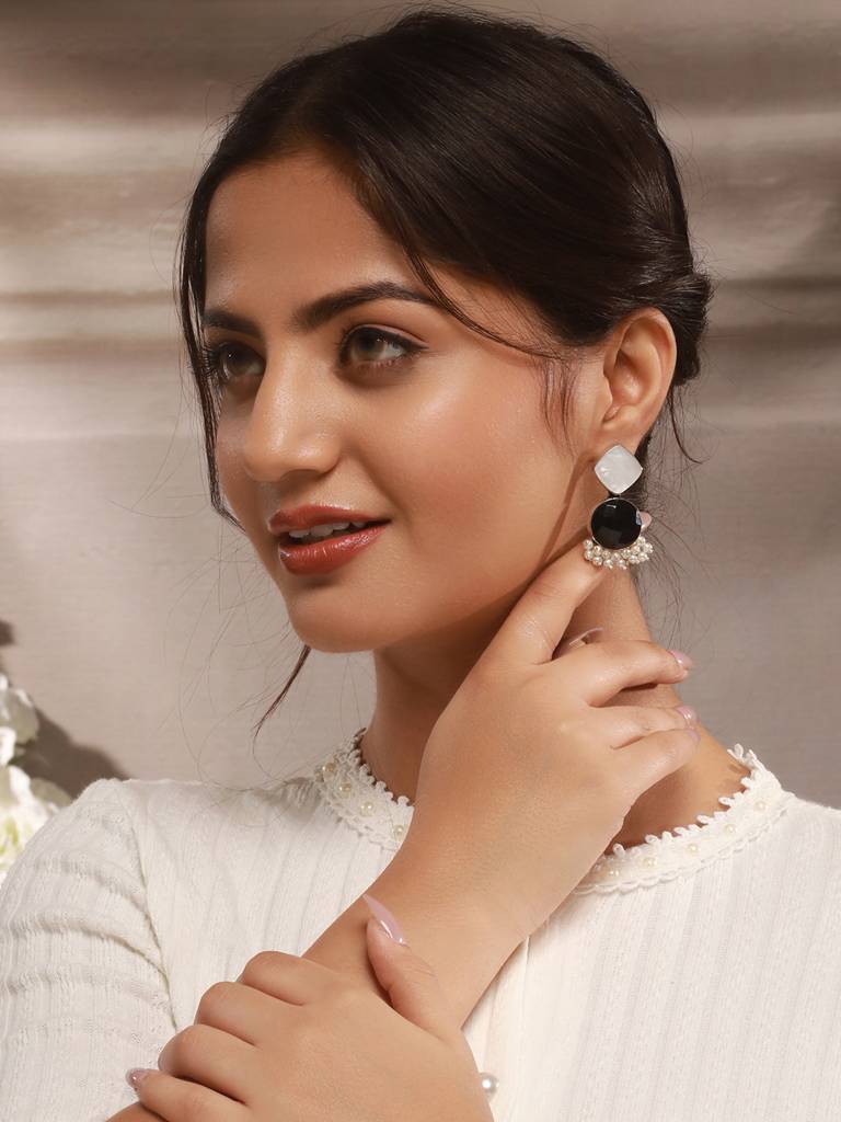 Silver Oxidised Black Stone Studded Pearl Beaded Minimal  Drop Earrings : SJER2618