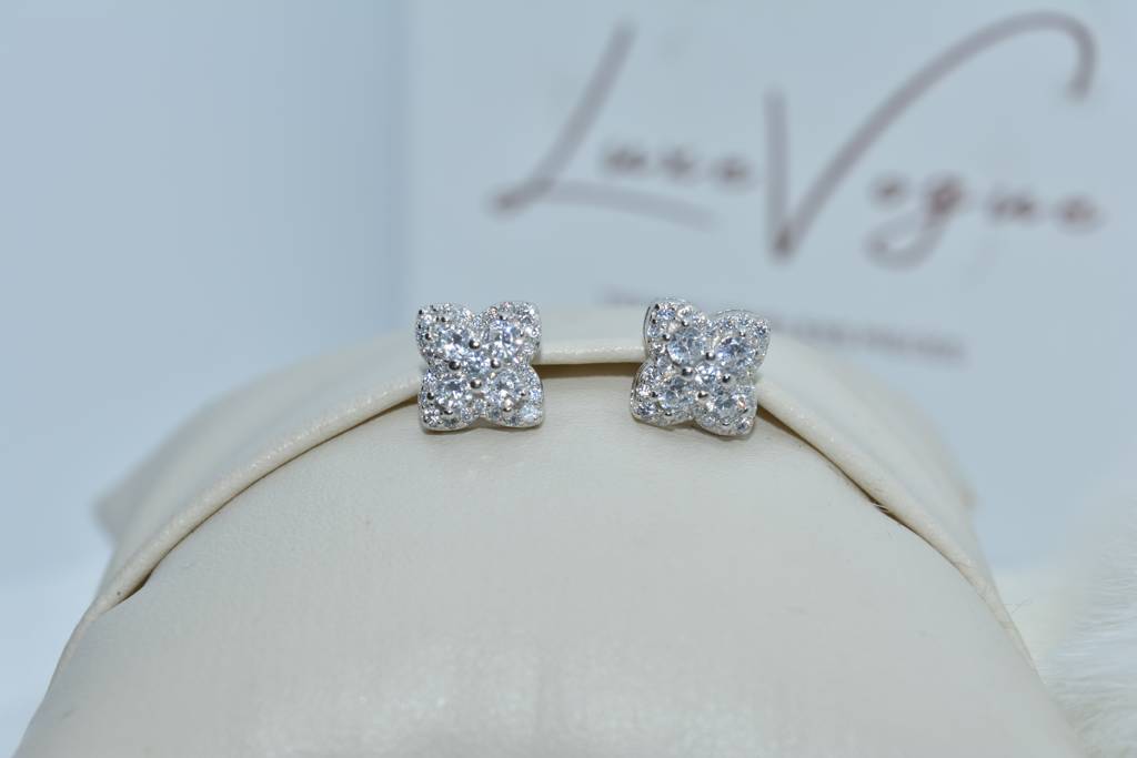 Silver Blossom Stud Earrings : 261