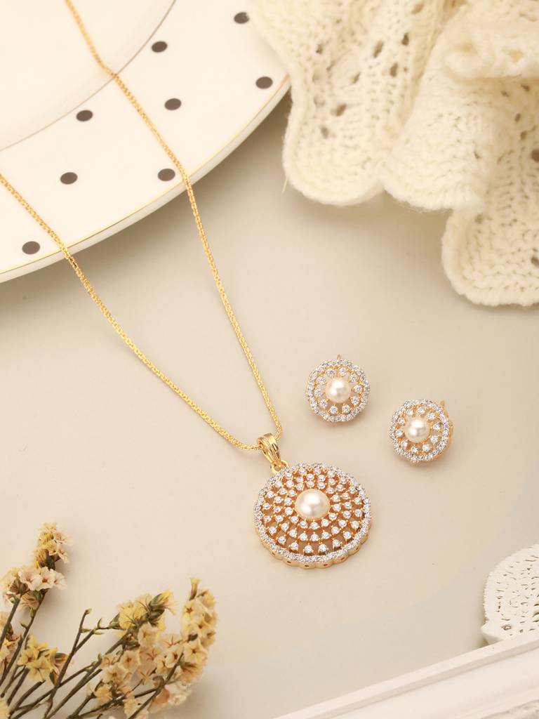 Gold Toned Ad Zircon Studded Pearl Beaded Designer Pendant Chain Jewellery Set : SJLK2625