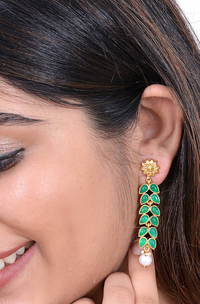 925 Sterling Dangaling Earring With 24K Gold Plated And Green Onex Stones : 2631