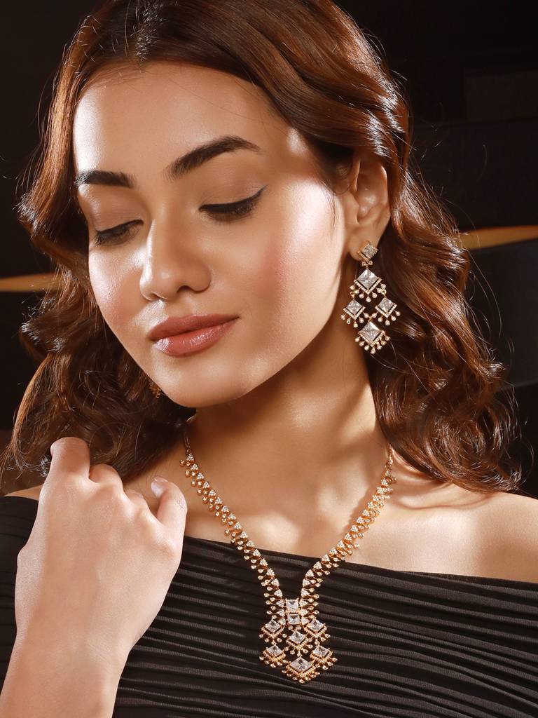 Gold Toned Cubic Zirconia Studded Designer  Chandelier  Statement Necklace Jewellery Set : SJNK2665