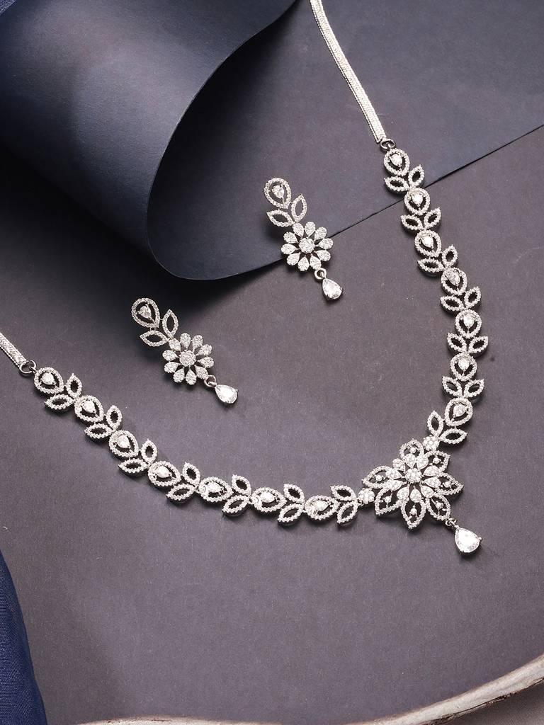 White Rhodium Ad Studded Floral Design Statement Pendant Neckalce Jewellery Set : SJNK2687